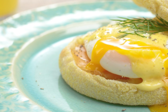 How To Make Eggs Benedict